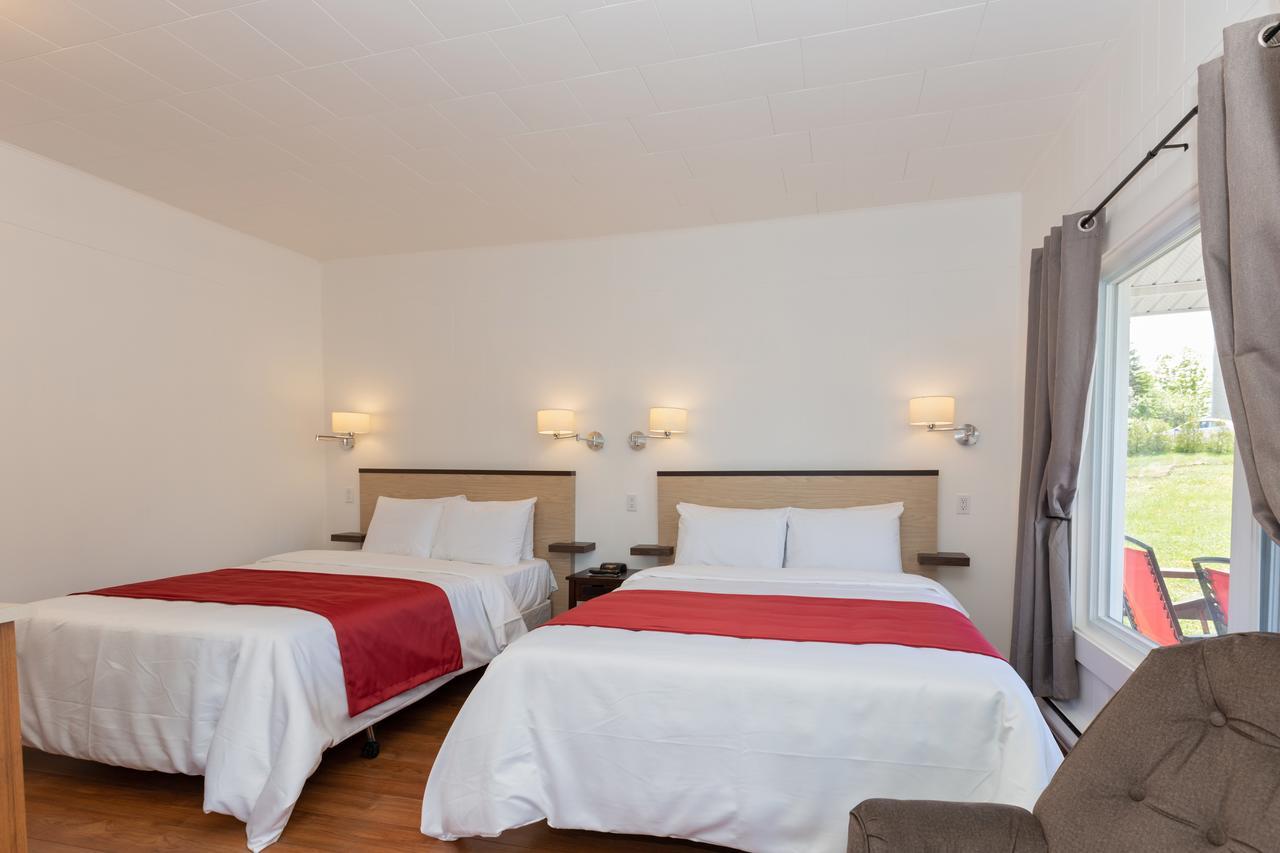 Motel Au Fleuve D'Argent Rivière-du-Loup エクステリア 写真