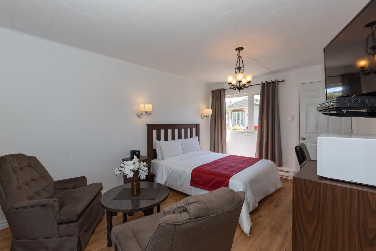 Motel Au Fleuve D'Argent Rivière-du-Loup エクステリア 写真