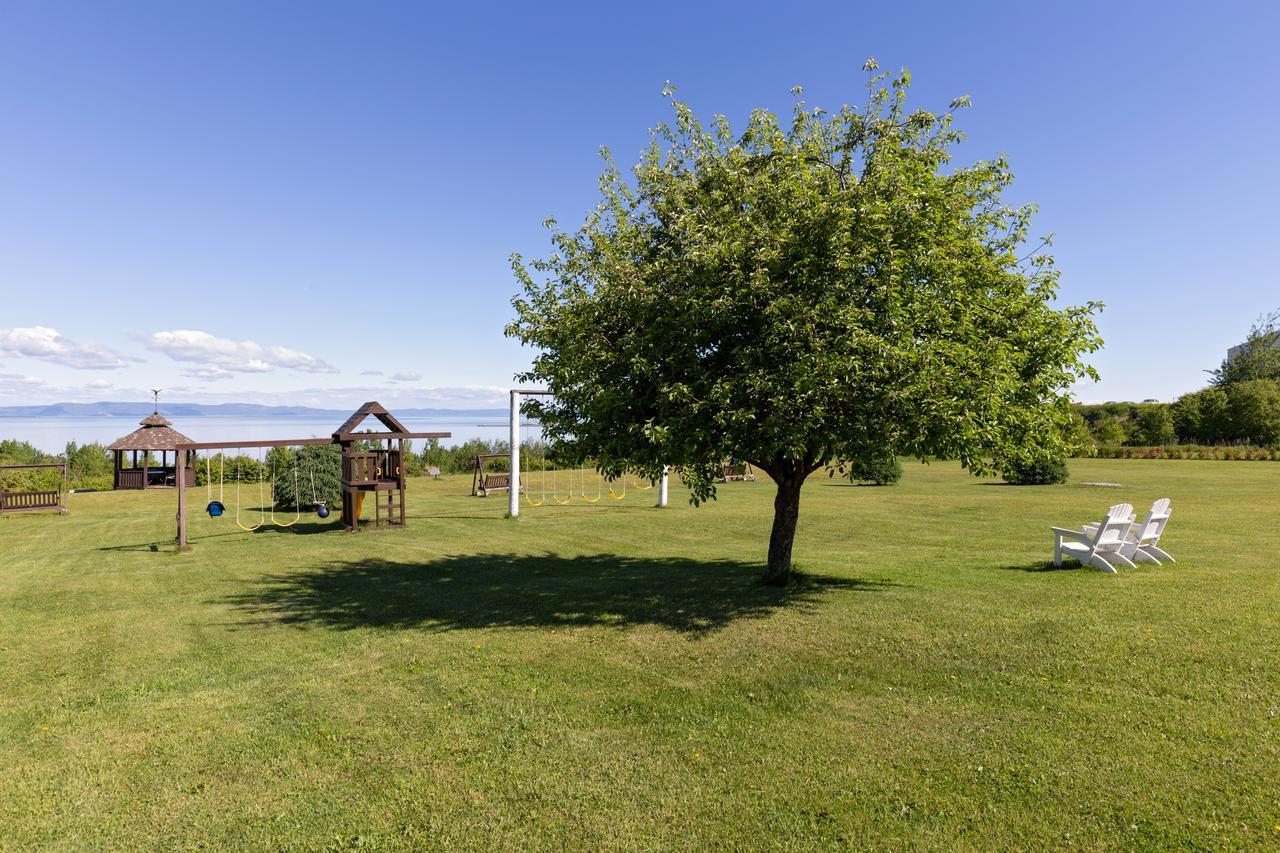 Motel Au Fleuve D'Argent Rivière-du-Loup エクステリア 写真